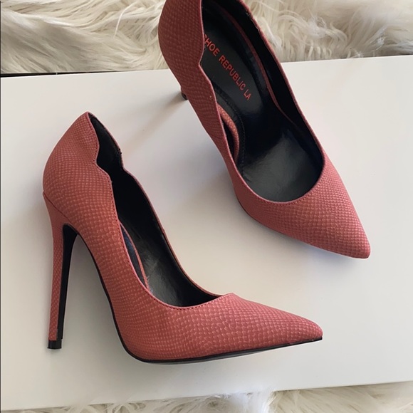 Coral heels snake print heels - Picture 3 of 6